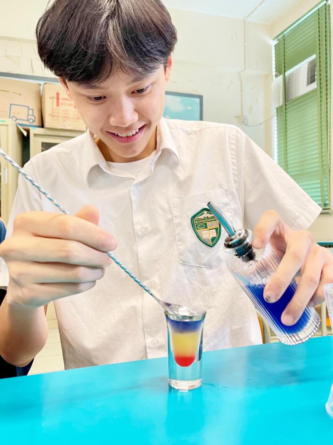 聚精會神，期待成果