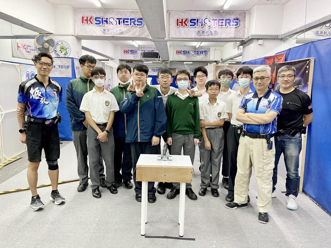 不管任務多困難，有友伴同行就能解決。