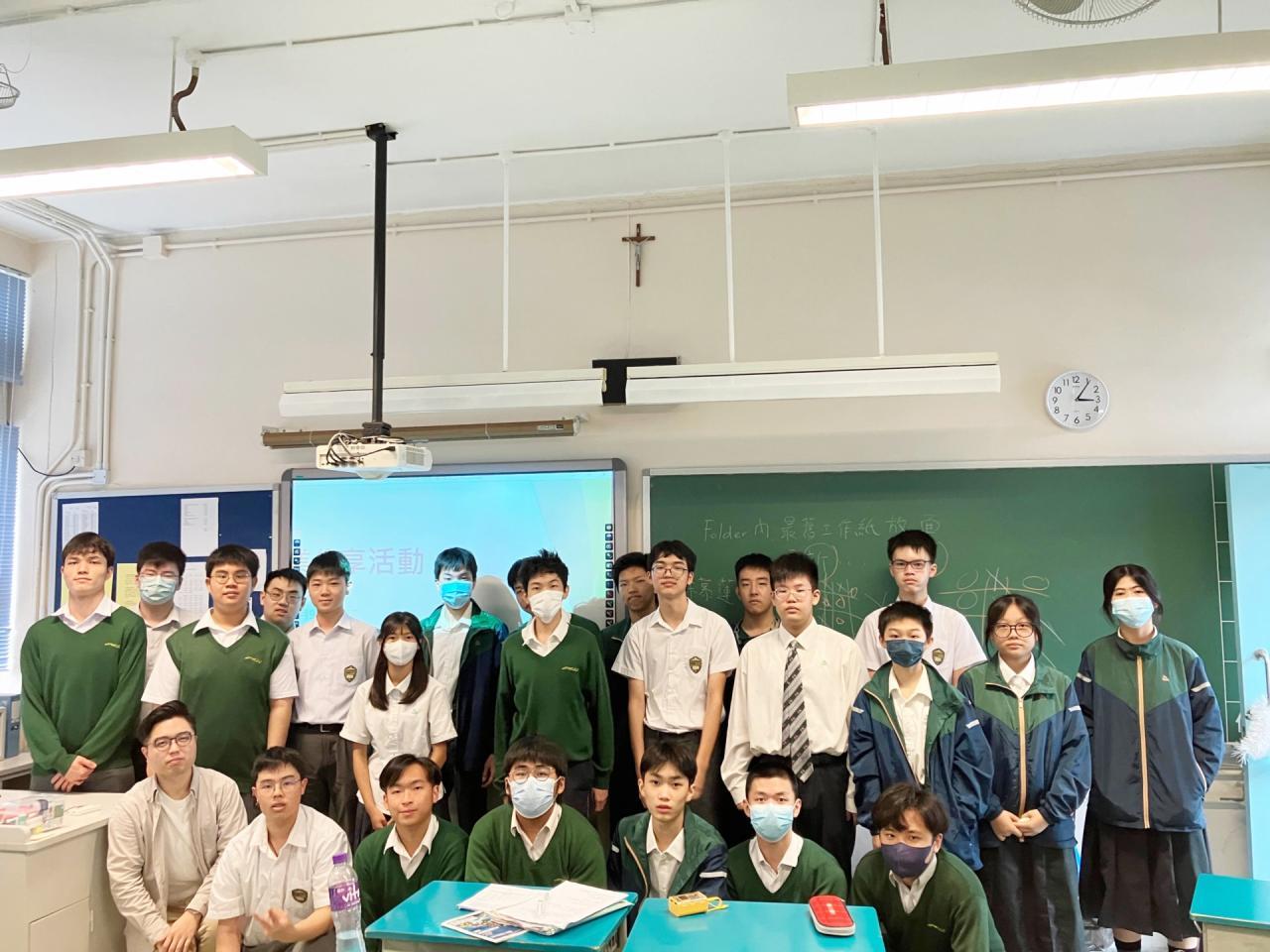 校友關兆良社工