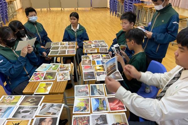 用輔導卡表達情緒